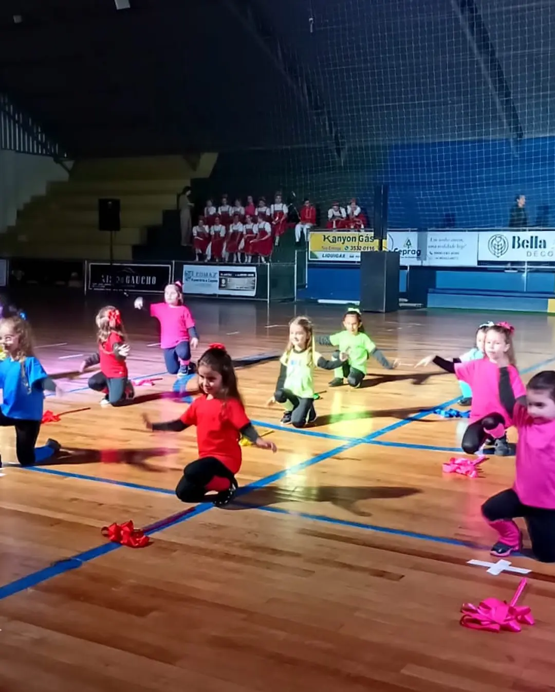 Mostra de Dança Encanta Público e Celebra Talentos em Praia Grande (SC)