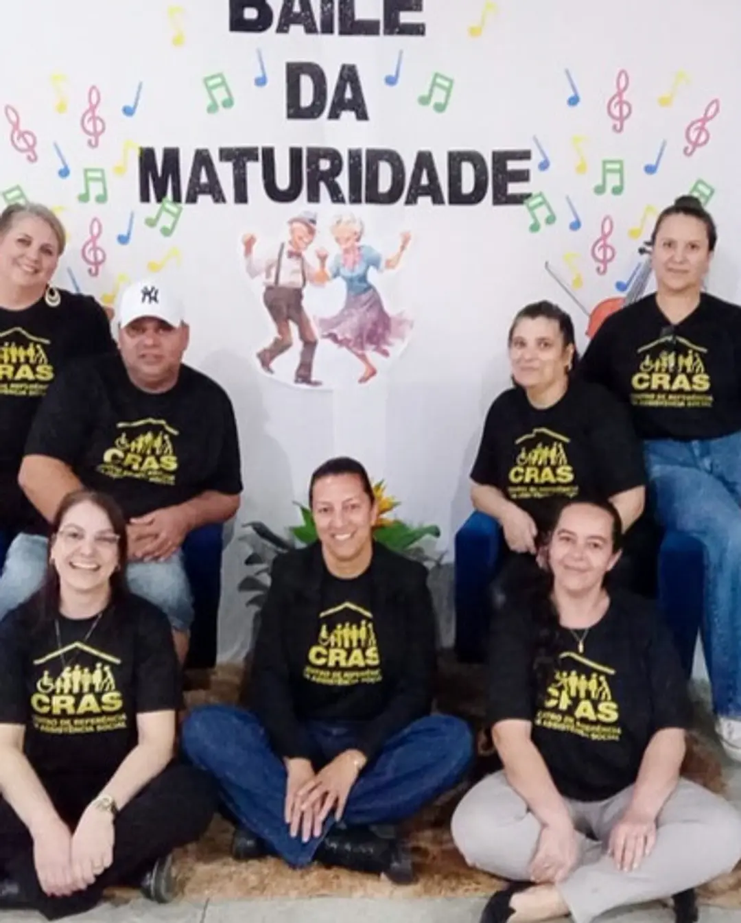 Baile da Maturidade em Dom Pedro de Alcântara Celebra a Alegria e Solidariedade