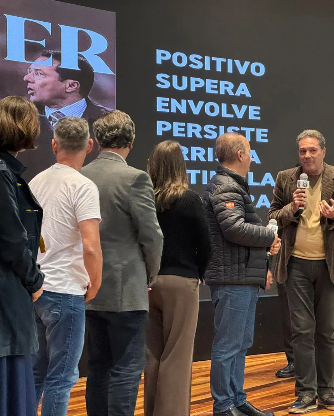 Fundação Juntos Podemos Recebe Apoio do Podemos e Declara Suporte a Jorginho Mello em Santa Catarina
