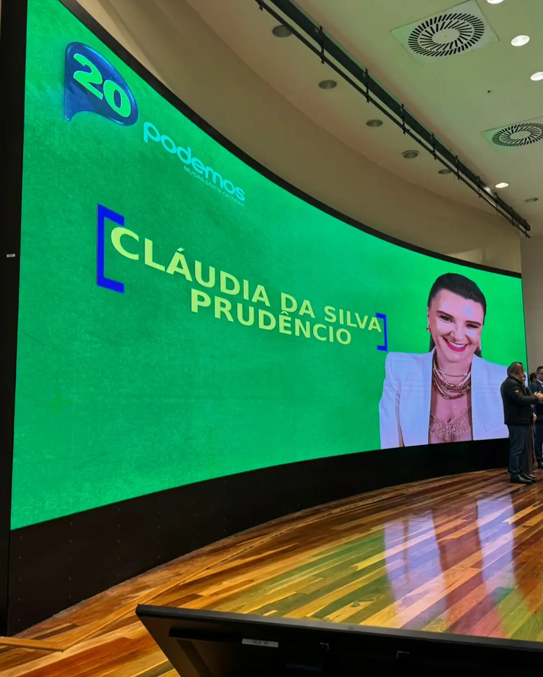 Fundação Juntos Podemos Recebe Apoio do Podemos e Declara Suporte a Jorginho Mello em Santa Catarina