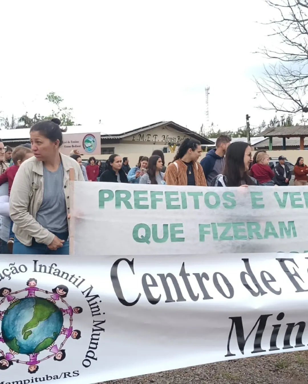 Mampituba Celebra 30 Anos com Desfile Cívico e Participação da Terceira Idade