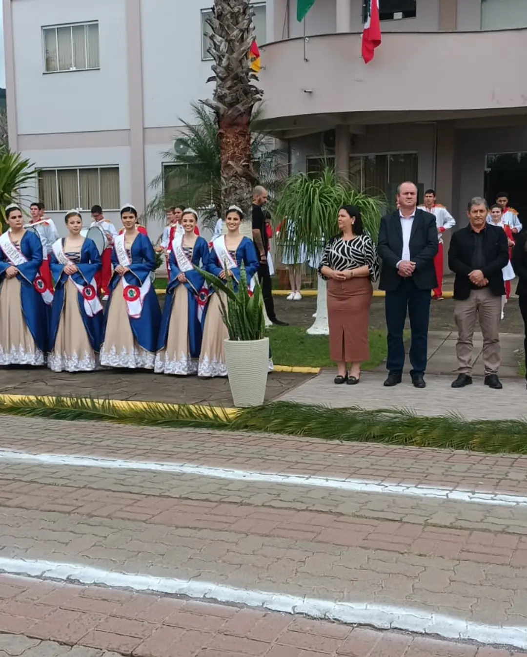 Mampituba Celebra 30 Anos com Desfile Cívico e Participação da Terceira Idade