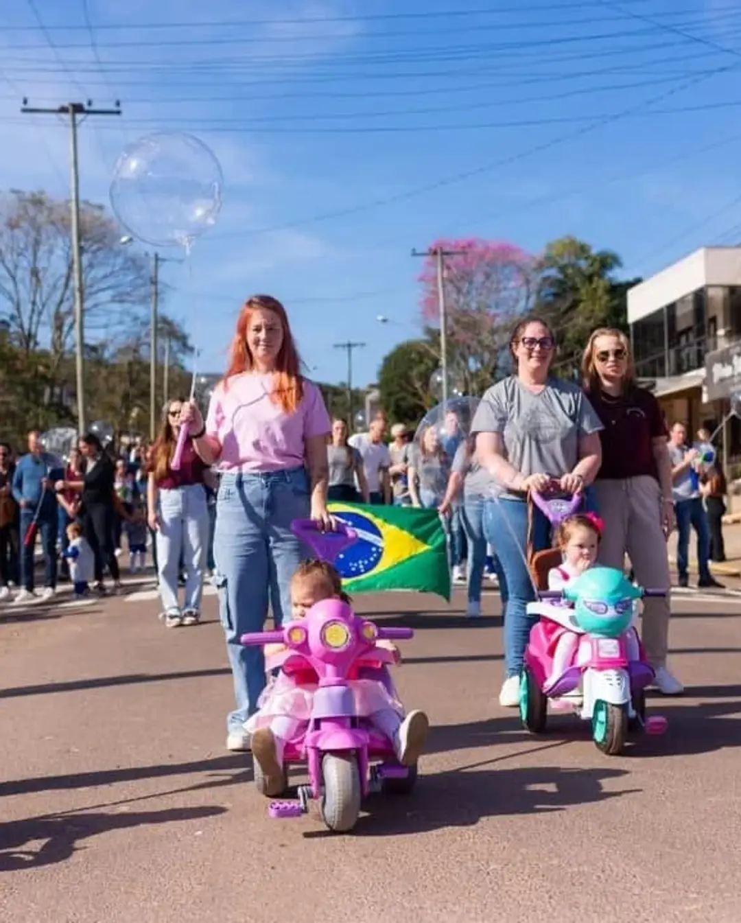 Dom Pedro de Alcântara Resgata Tradição com Desfile Cívico Memorável em 2025