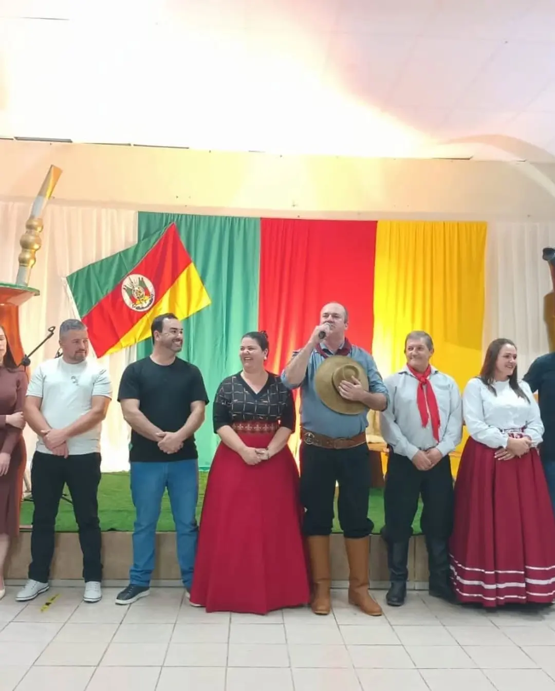 Semana Farroupilha de Mampituba Celebra Tradição Gaúcha com Festa e Homenagens