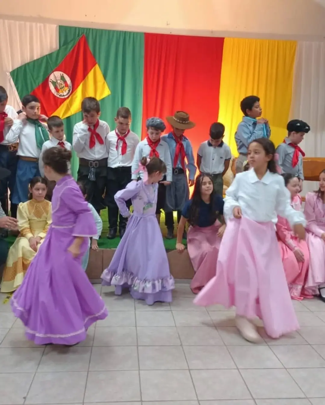 Semana Farroupilha de Mampituba Celebra Tradição Gaúcha com Festa e Homenagens