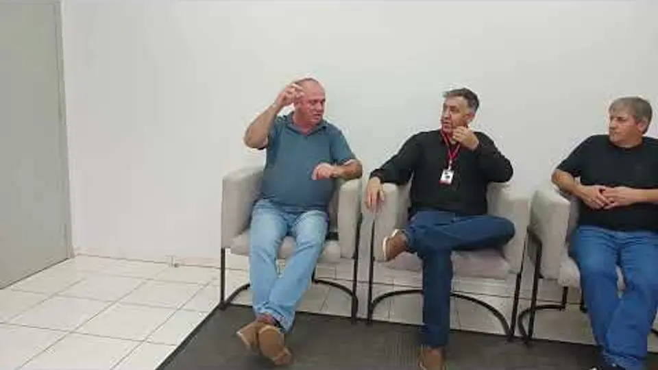 Prefeito e Vice de Mampituba (RS) Compartilham Visão Política e Desafios do Mandato em Entrevista