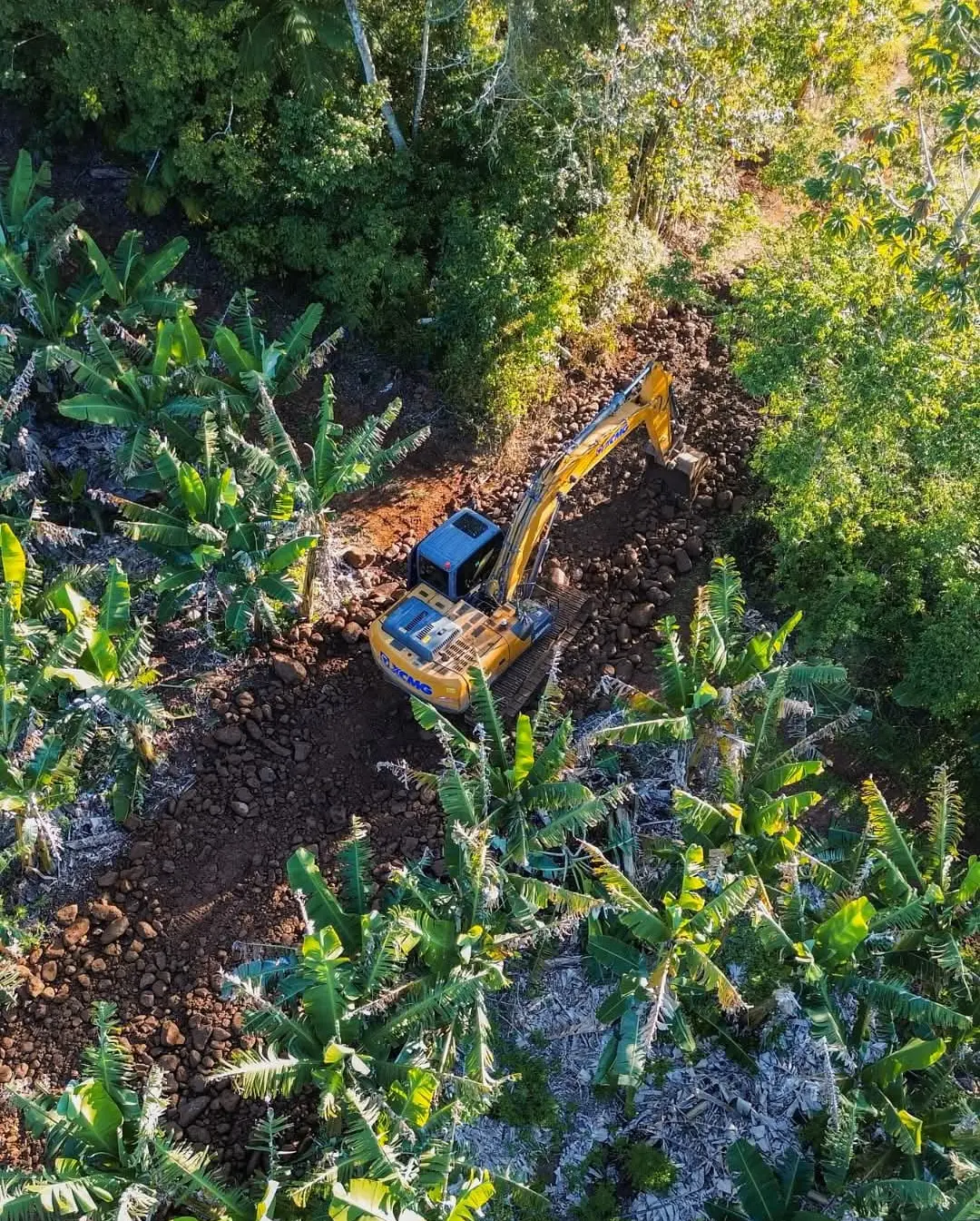 Morrinhos do Sul: Desassoreamento e Recuperação de Estradas Melhoram Vila Três Passos