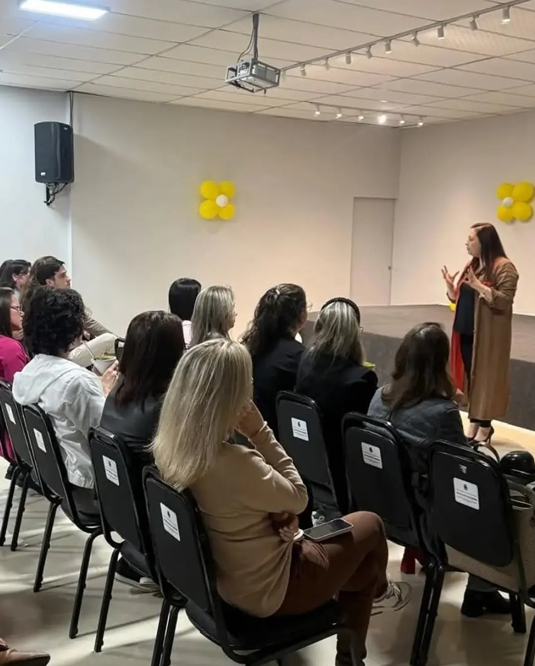Três Cachoeiras promove roda de conversa sobre saúde mental no Setembro Amarelo