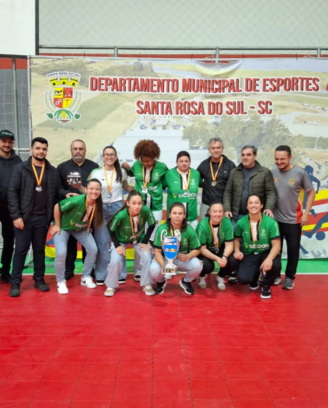 Cruzeiro e Independente Brilham no Campeonato Sul-Santarrosense de Futsal 2025