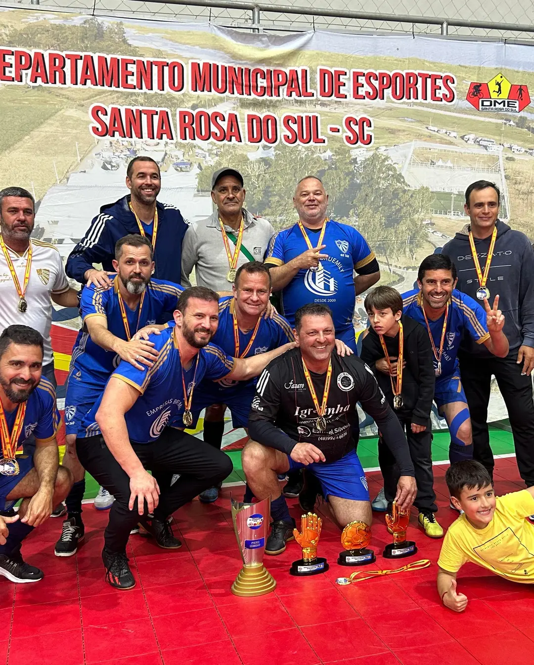 Cruzeiro e Independente Brilham no Campeonato Sul-Santarrosense de Futsal 2025