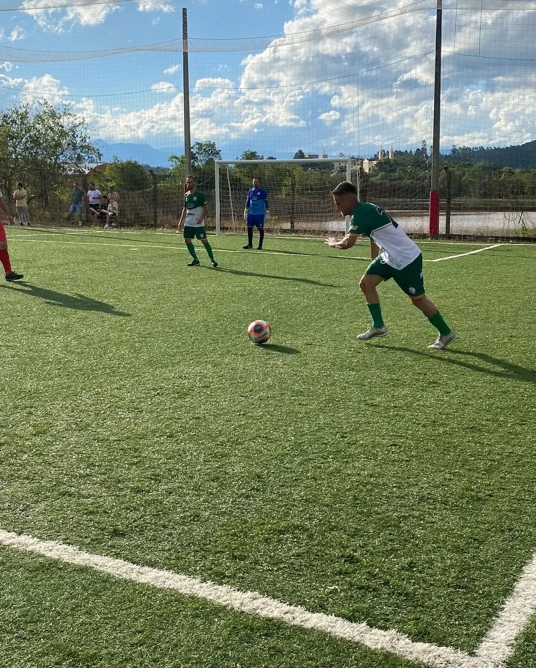 Novo Paraíso Conquista o Campeonato Municipal de Society de Meleiro em Final Emocionante