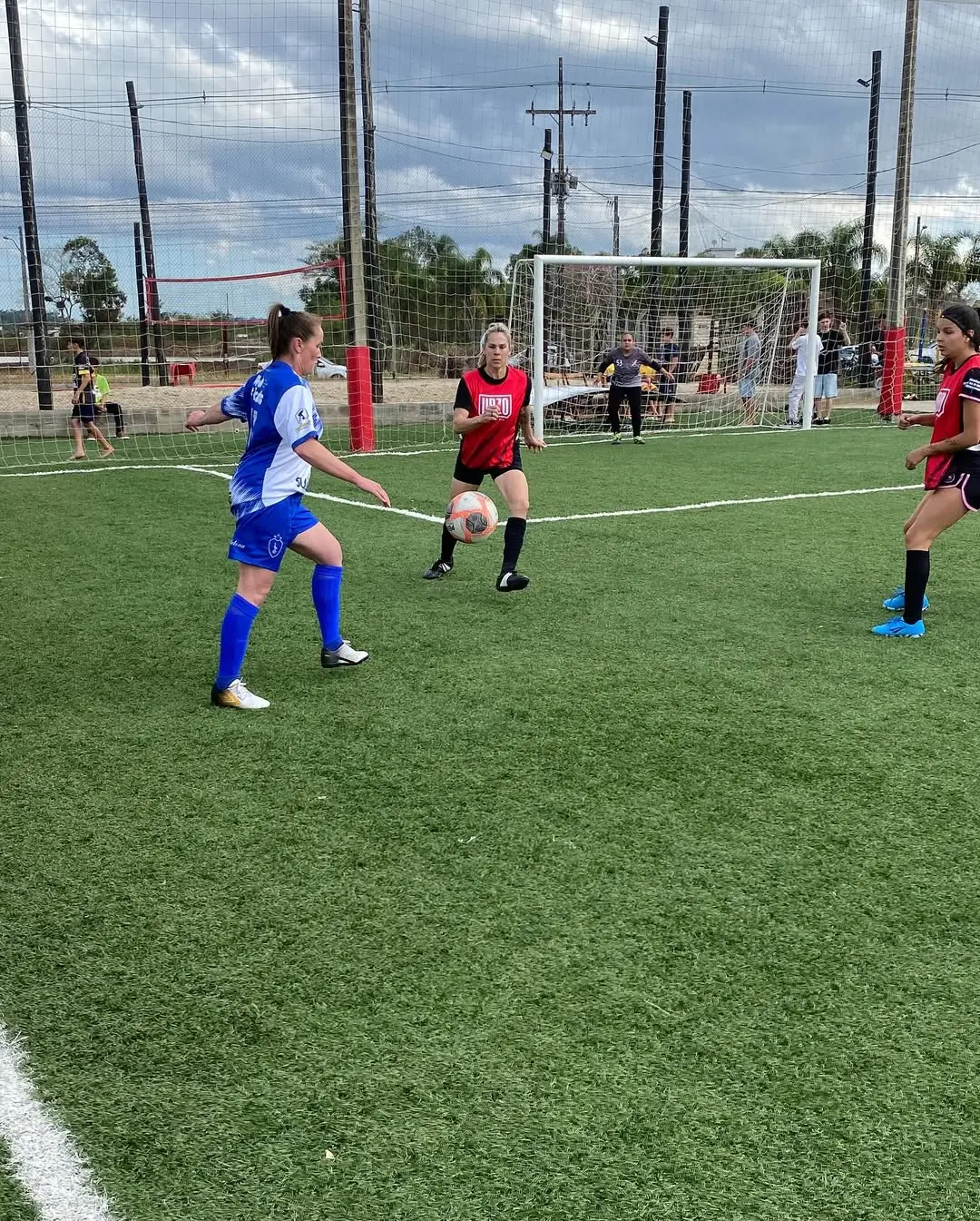 Novo Paraíso Conquista o Campeonato Municipal de Society de Meleiro em Final Emocionante