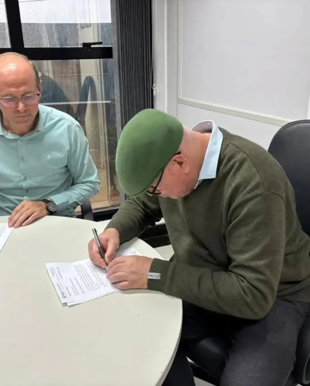 Prefeitura de Torres Fortalece Segurança Pública com Repasse de R$ 30 Mil à Associação de Policiais Militares