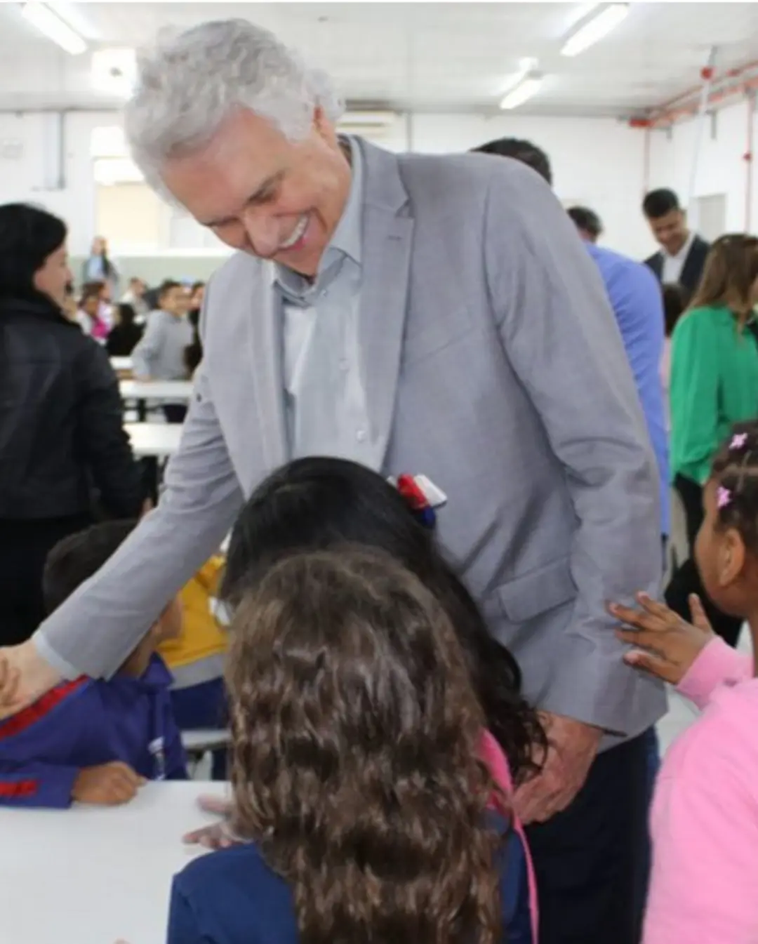 Governador de Goiás, Ronaldo Caiado, Elogia o Trabalho do Bairro da Juventude em Criciúma