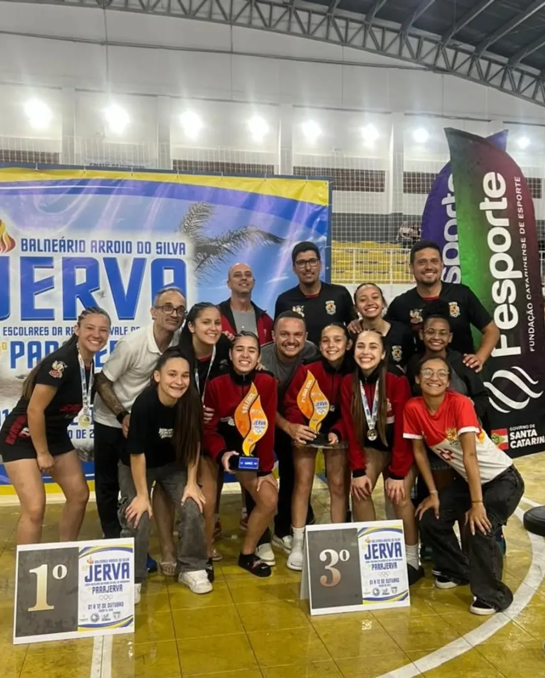 Santa Rosa do Sul Brilha no JERVA e PARAJERVA 2025 com Conquistas no Voleibol e Futsal