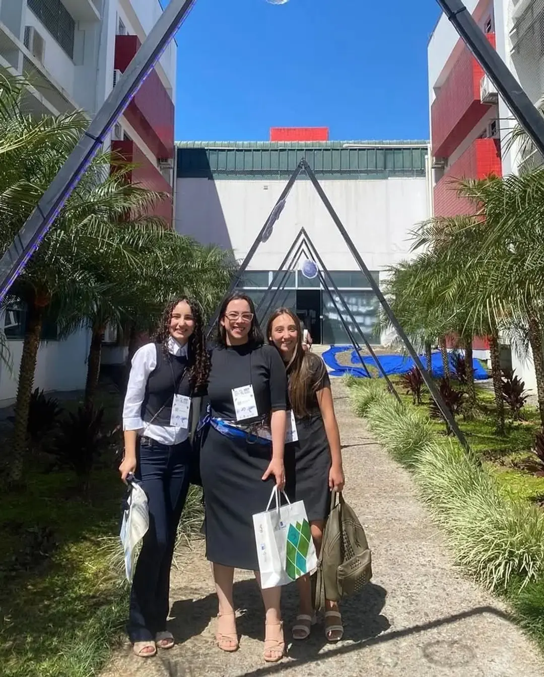 Estudantes de Jacinto Machado Investigam a Qualidade da Água e Promovem Conscientização