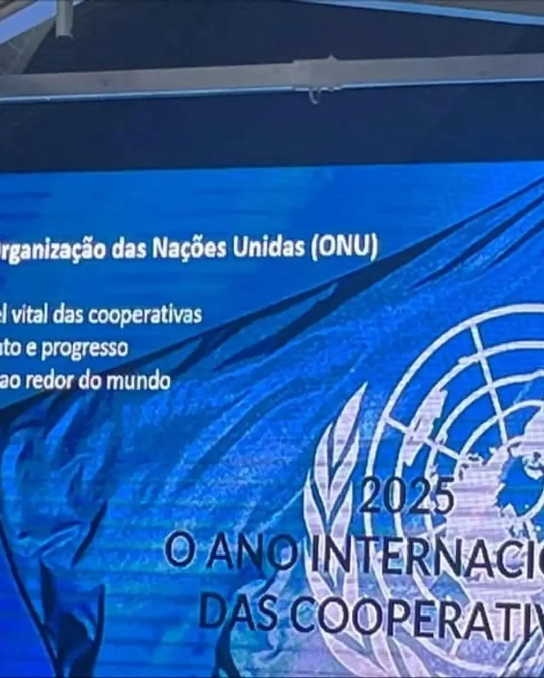 Fórum Catarinense de Dirigentes Cooperativistas 2025 Debate Sustentabilidade e Inteligência Artificial