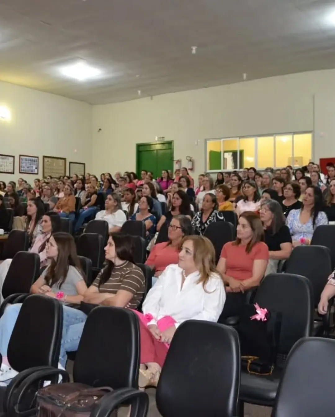 Morro Grande Celebra o Outubro Rosa com Noite de Empoderamento Feminino