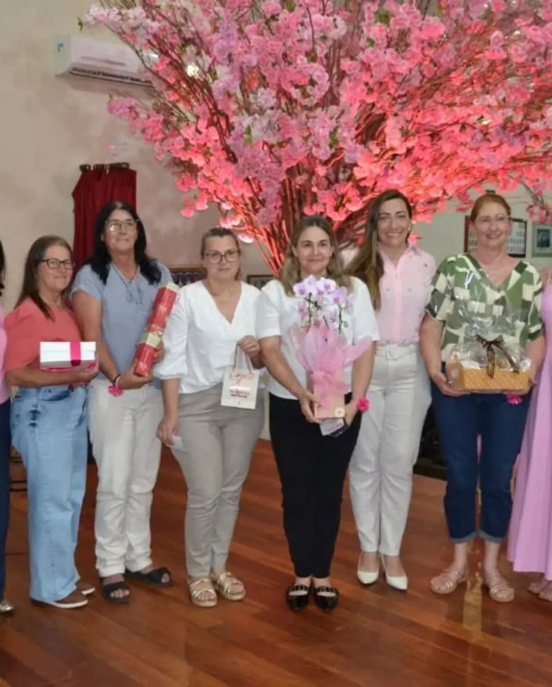 Morro Grande Celebra o Outubro Rosa com Noite de Empoderamento Feminino