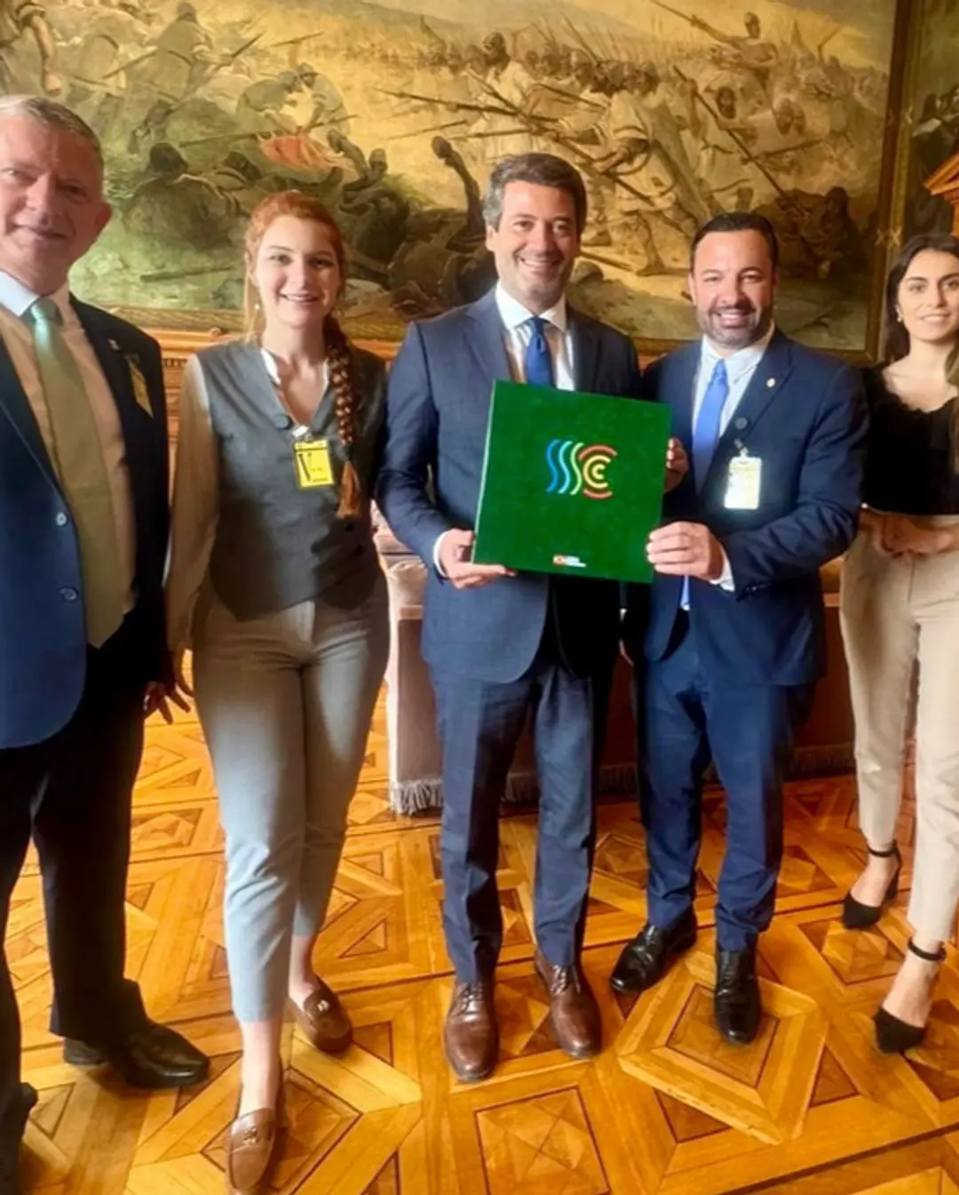 Cidades-Gêmeas: Deputados de SC articulam parcerias entre Jaguaruna e Nazaré para impulsionar o turismo de surfe