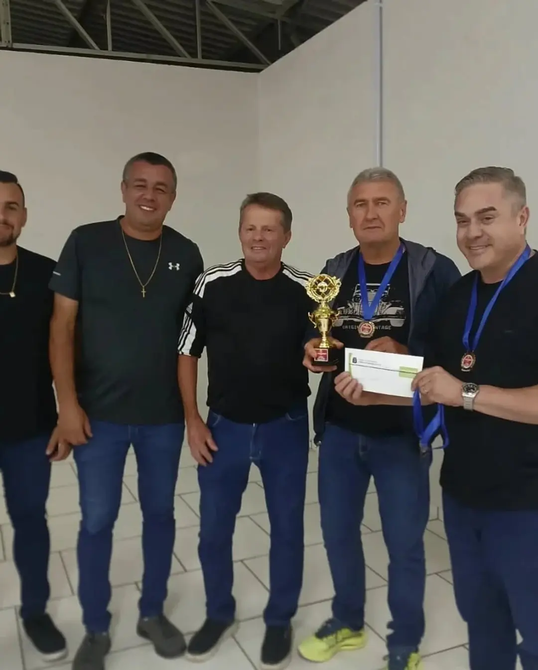 Ermo Coroa Campeões do Campeonato Municipal de Canastra 2025