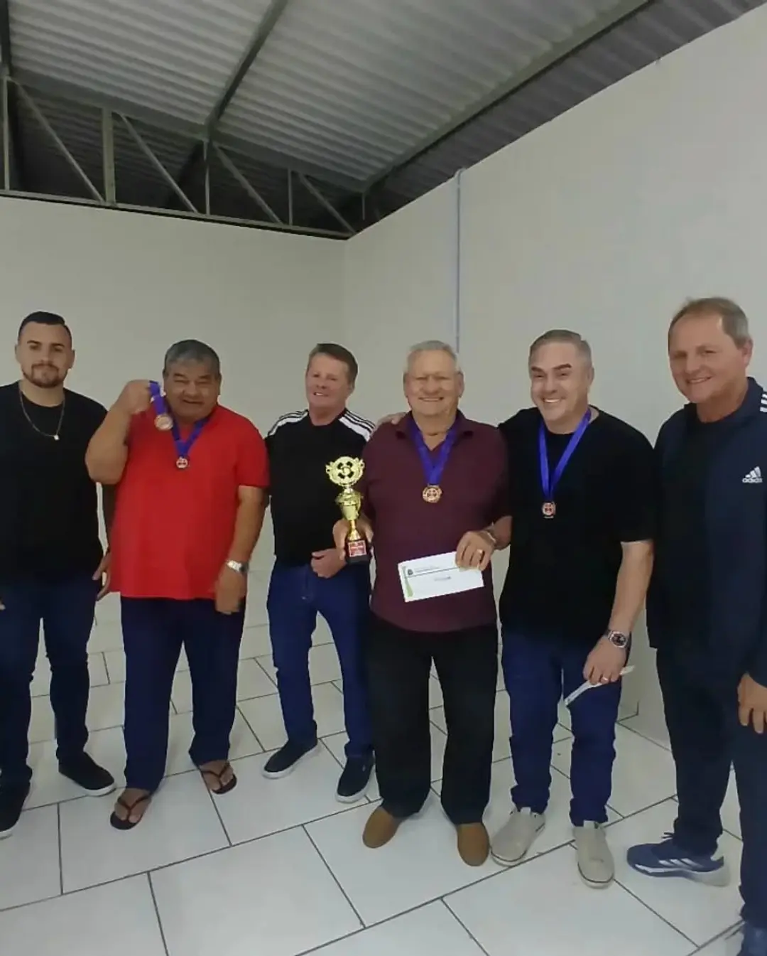 Ermo Coroa Campeões do Campeonato Municipal de Canastra 2025