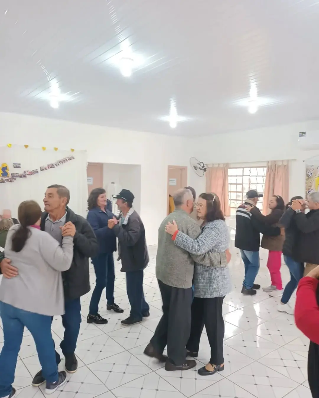 Idosos de Mampituba celebram a vida com campeonato de bocha e tarde de jogos