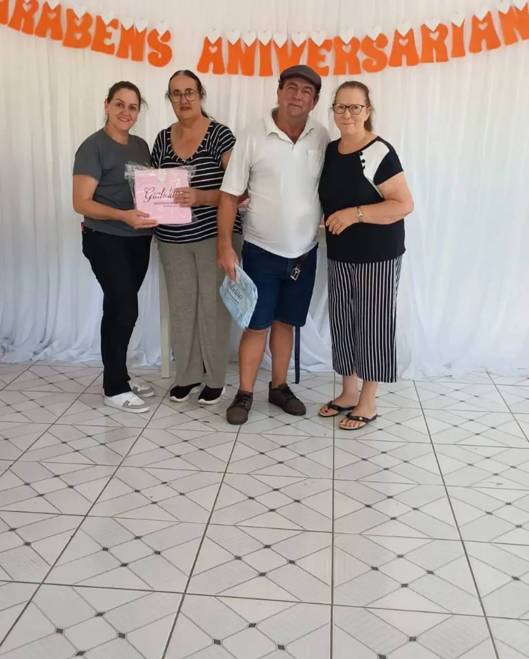 Tarde Festiva Homenageia Aniversariantes da Terceira Idade em Mampituba