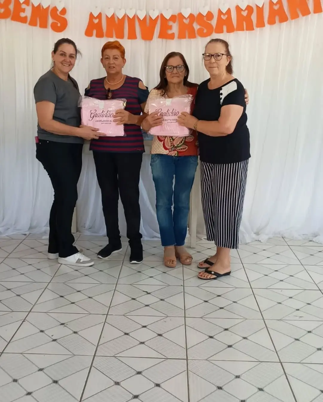 Tarde Festiva Homenageia Aniversariantes da Terceira Idade em Mampituba