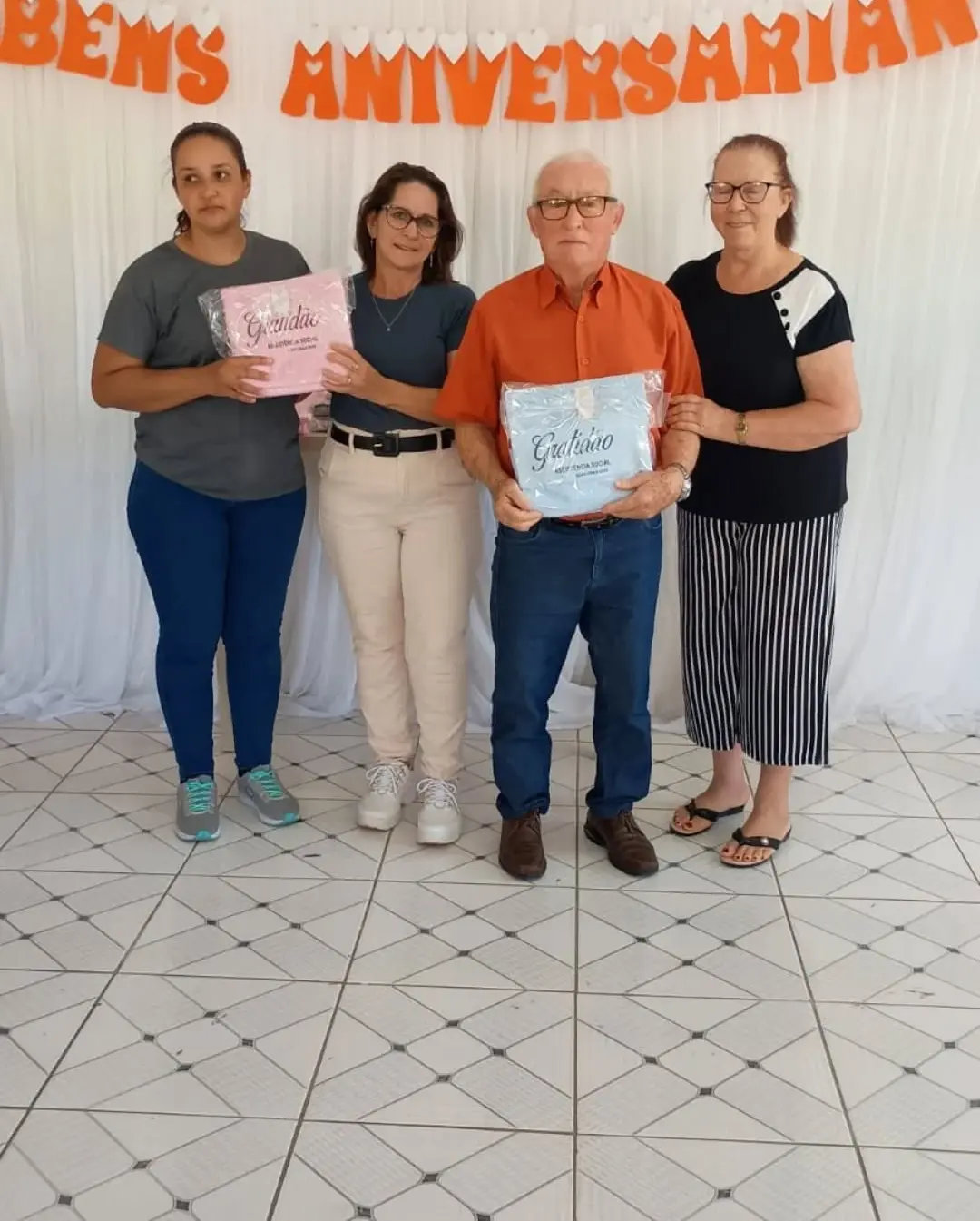 Tarde Festiva Homenageia Aniversariantes da Terceira Idade em Mampituba