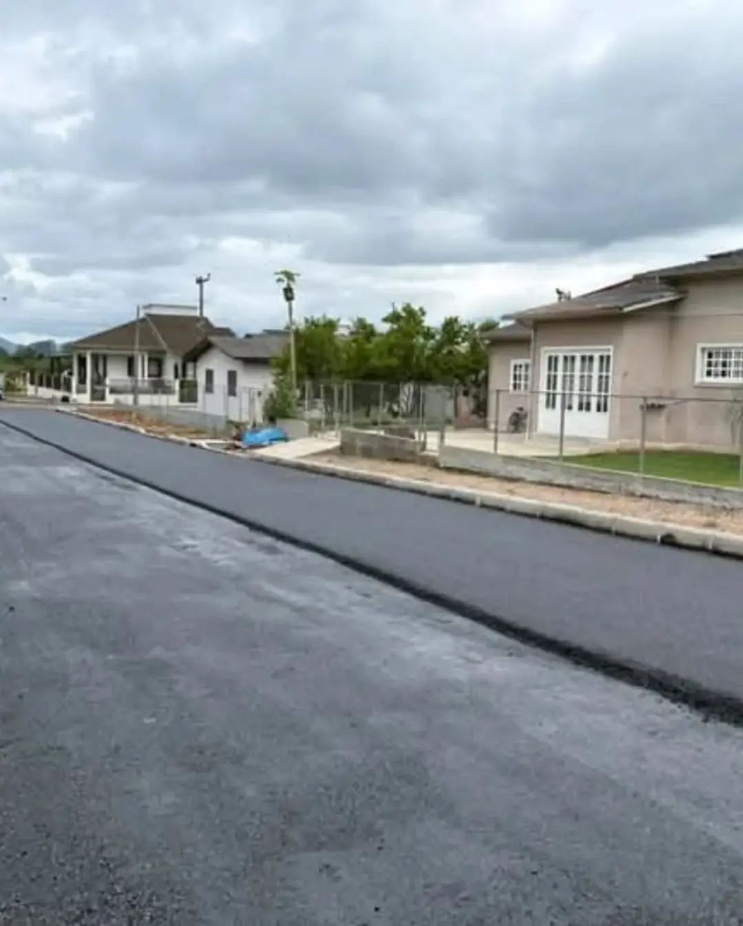 Pavimentação Asfáltica Transforma a Rua Hector Bernhardt em Timbé do Sul