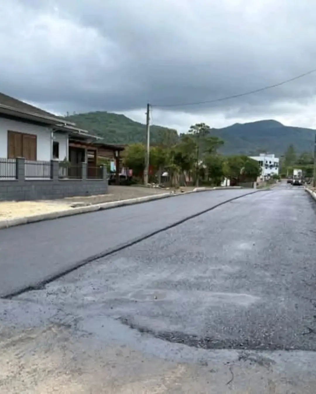 Pavimentação Asfáltica Transforma a Rua Hector Bernhardt em Timbé do Sul