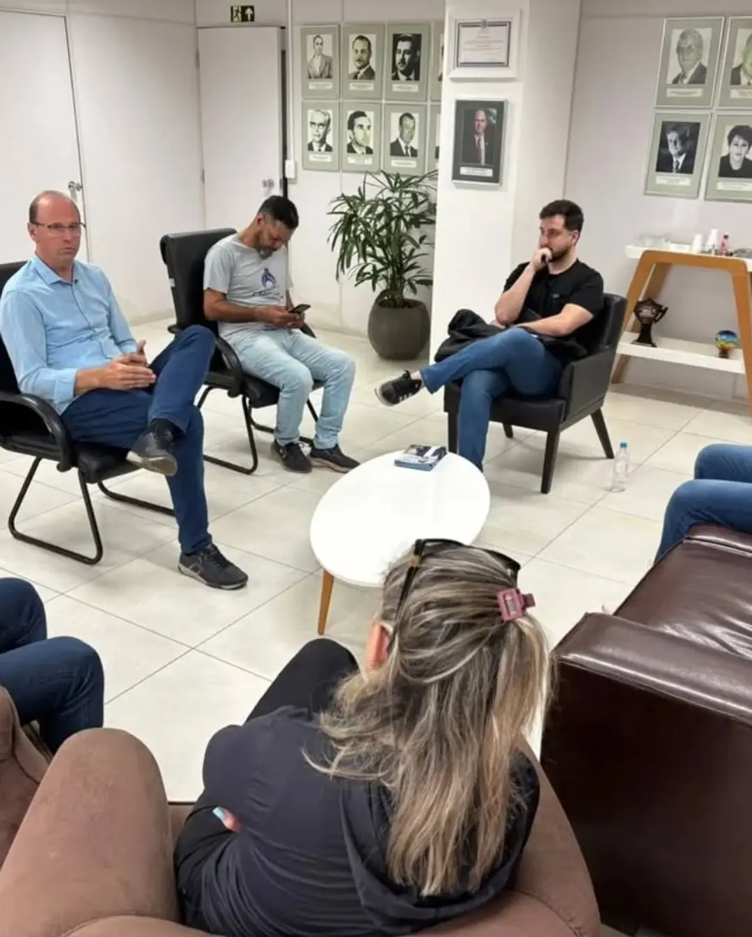 Prefeito de Torres, Delci Dimer, Fortalece Parceria com Deputado Neri Carteiro em Prol do Desenvolvimento Municipal