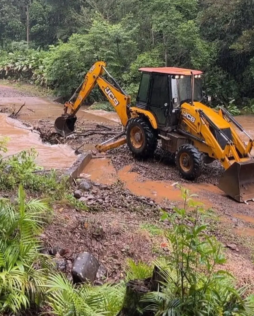Jacinto Machado em Alerta: Prefeitura Monitora e Libera Estradas Após Fortes Chuvas