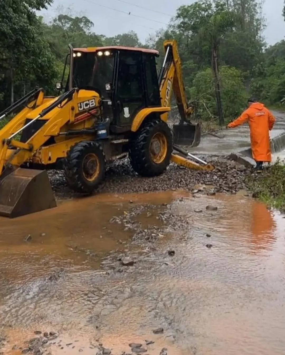 Jacinto Machado em Alerta: Prefeitura Monitora e Libera Estradas Após Fortes Chuvas