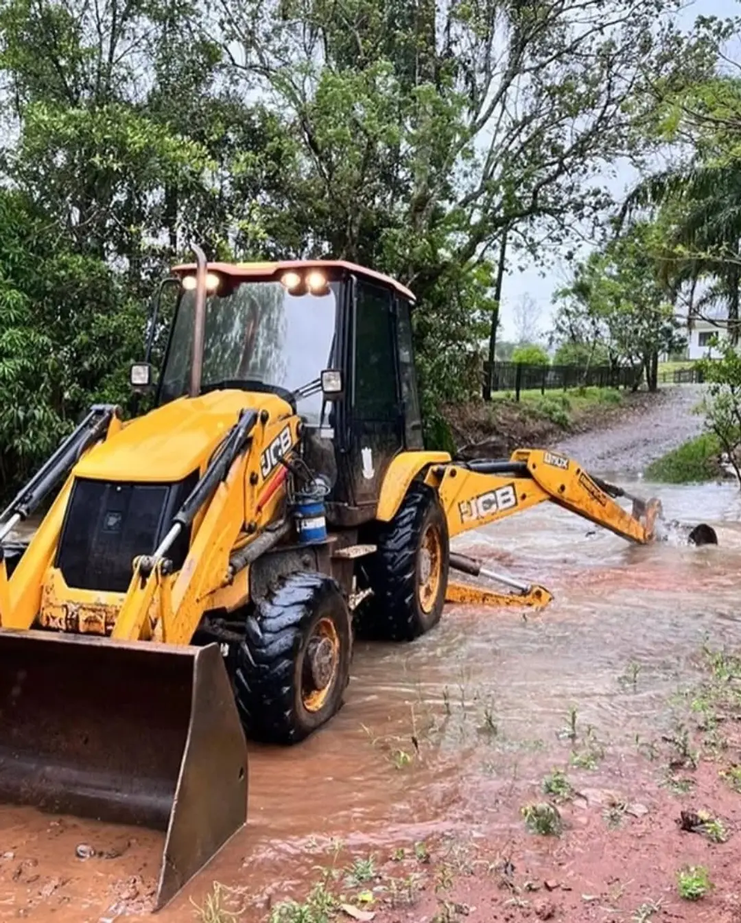 Jacinto Machado em Alerta: Prefeitura Monitora e Libera Estradas Após Fortes Chuvas