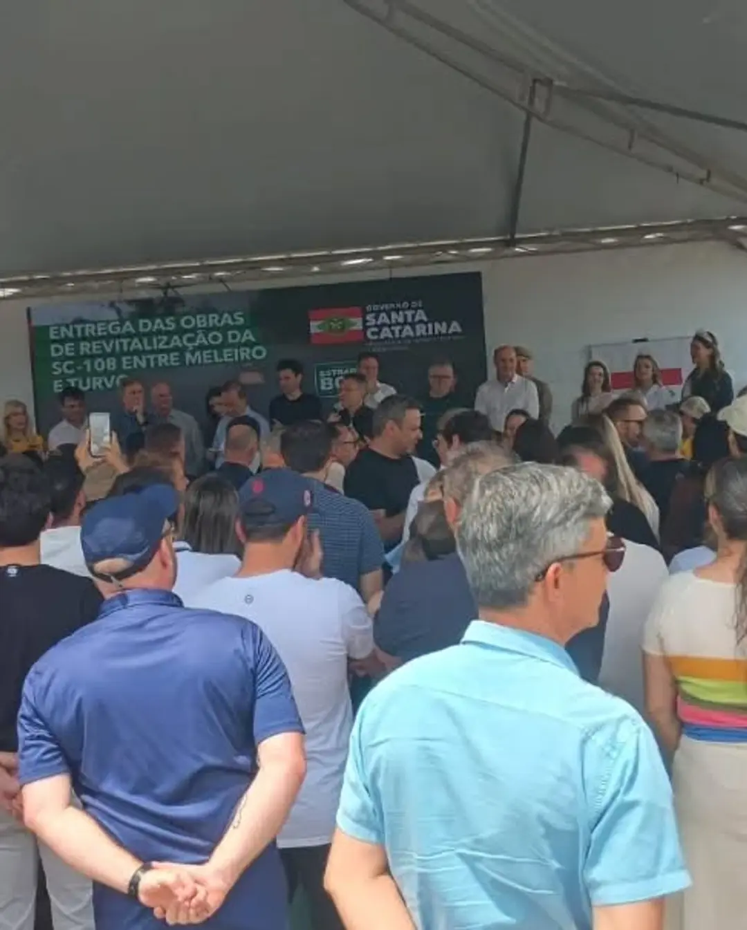 Meleiro Recebe Melhorias na SC-108 e Celebra Queda no Desemprego