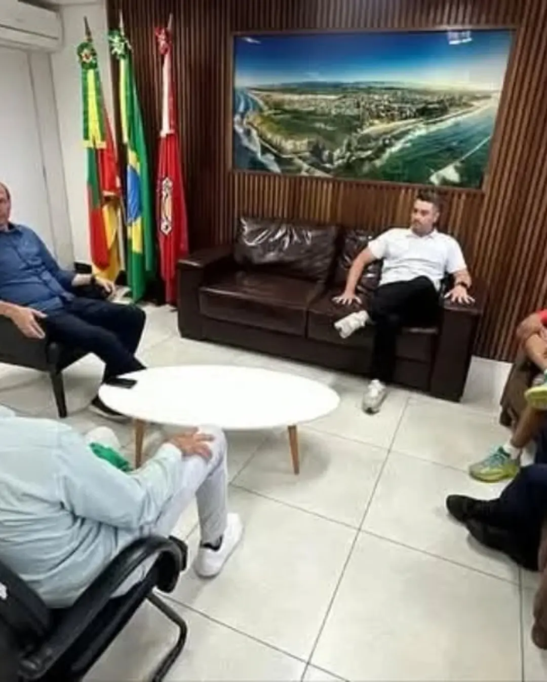 Torres Reforça Segurança nas Praias: Casas de Salva-Vidas Aprovadas para a Temporada de Verão