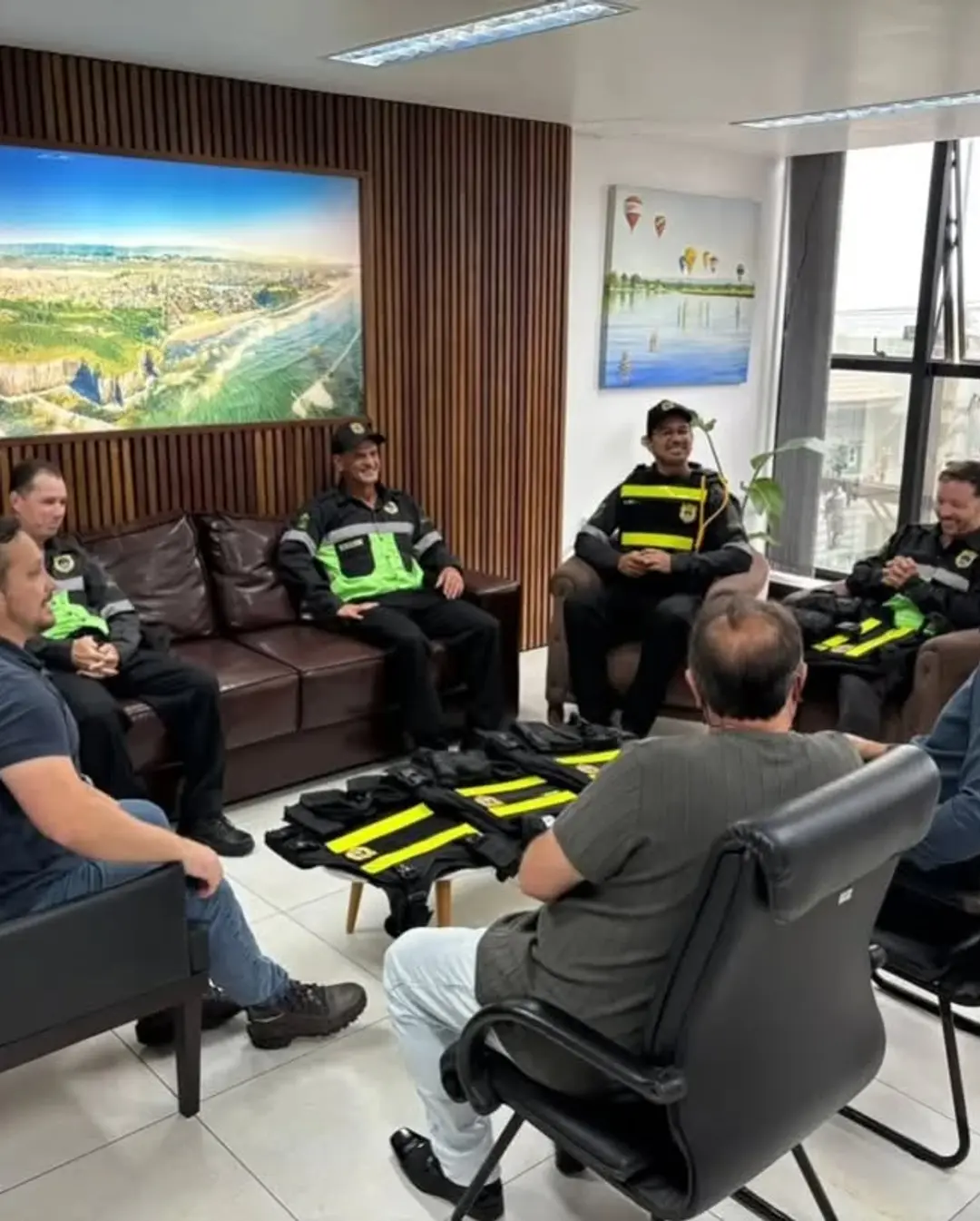 Agentes de Trânsito de Torres Recebem Câmeras Corporais e Coletes à Prova de Balas para Aumentar a Segurança