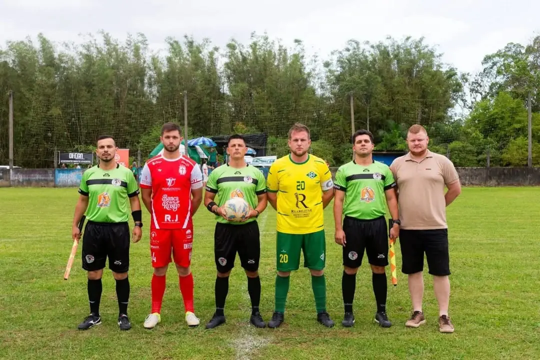 Dompedrense 2025: Aimoré e Cruz Vermelha Lideram Após Primeiros Jogos da Final