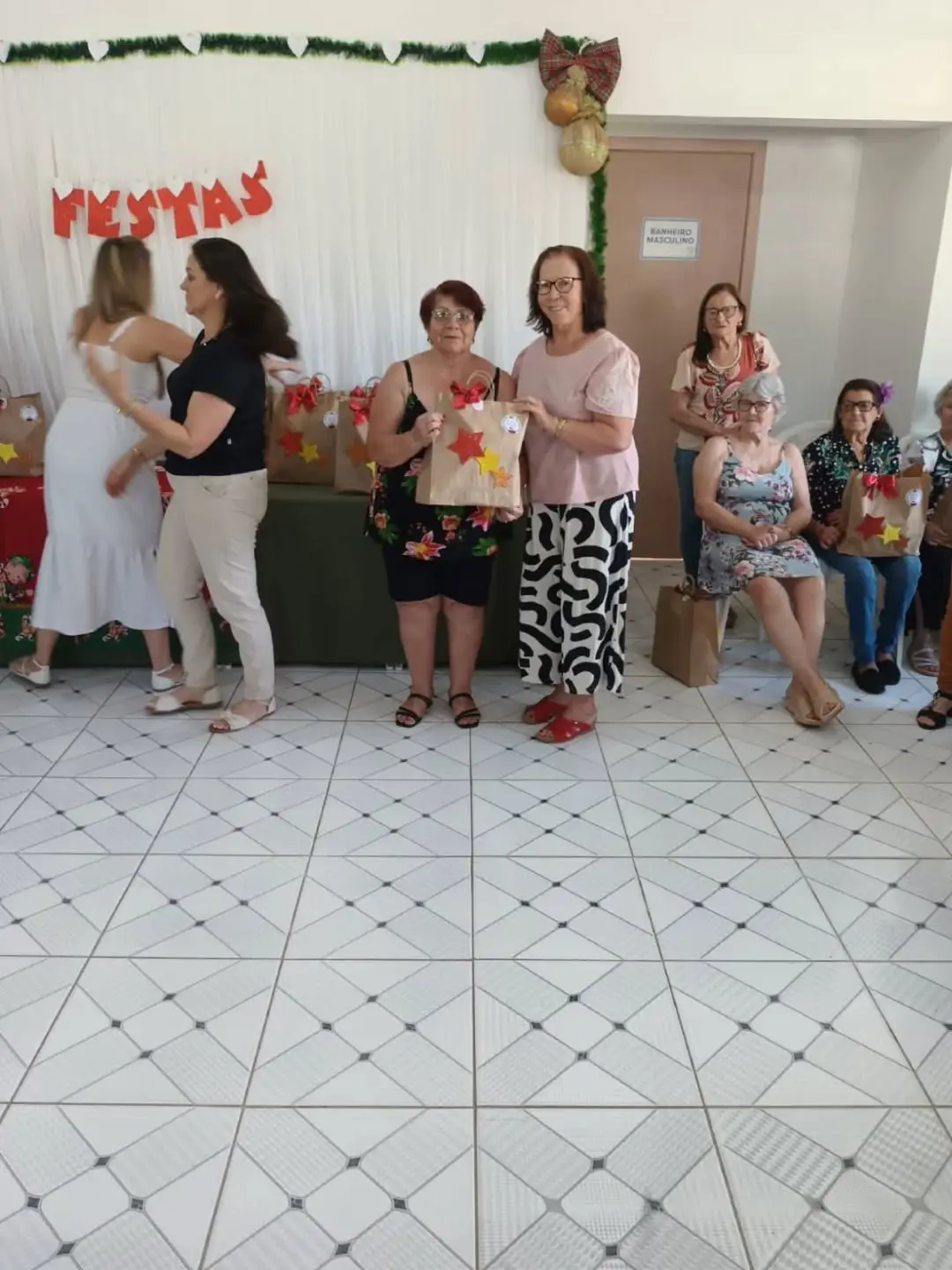 Grupo Esperança de Mampituba Celebra Terceira Idade com Festa e Alegria