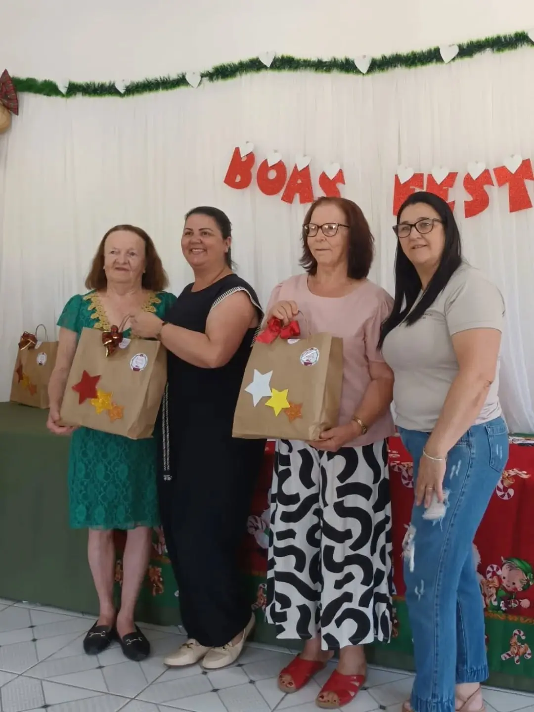 Grupo Esperança de Mampituba Celebra Terceira Idade com Festa e Alegria