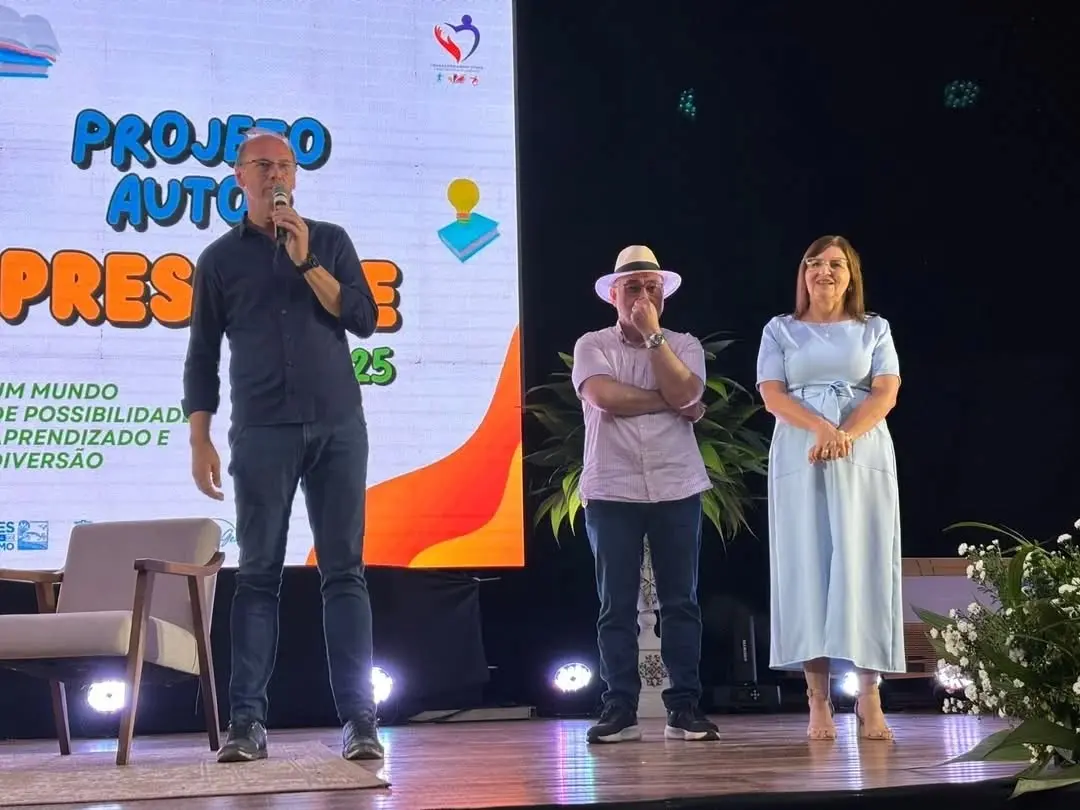 Torres Incentiva a Leitura com o Projeto Autor Presente 2025