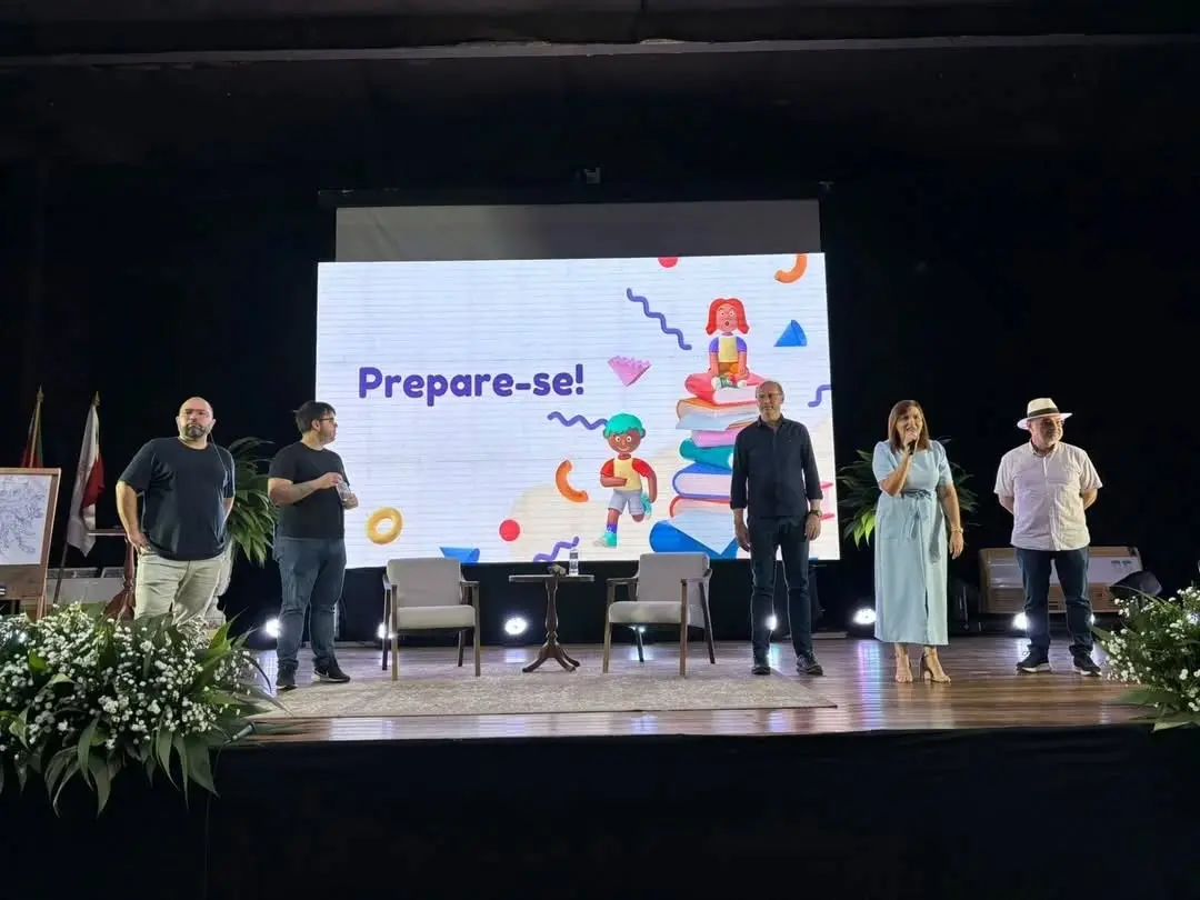 Torres Incentiva a Leitura com o Projeto Autor Presente 2025