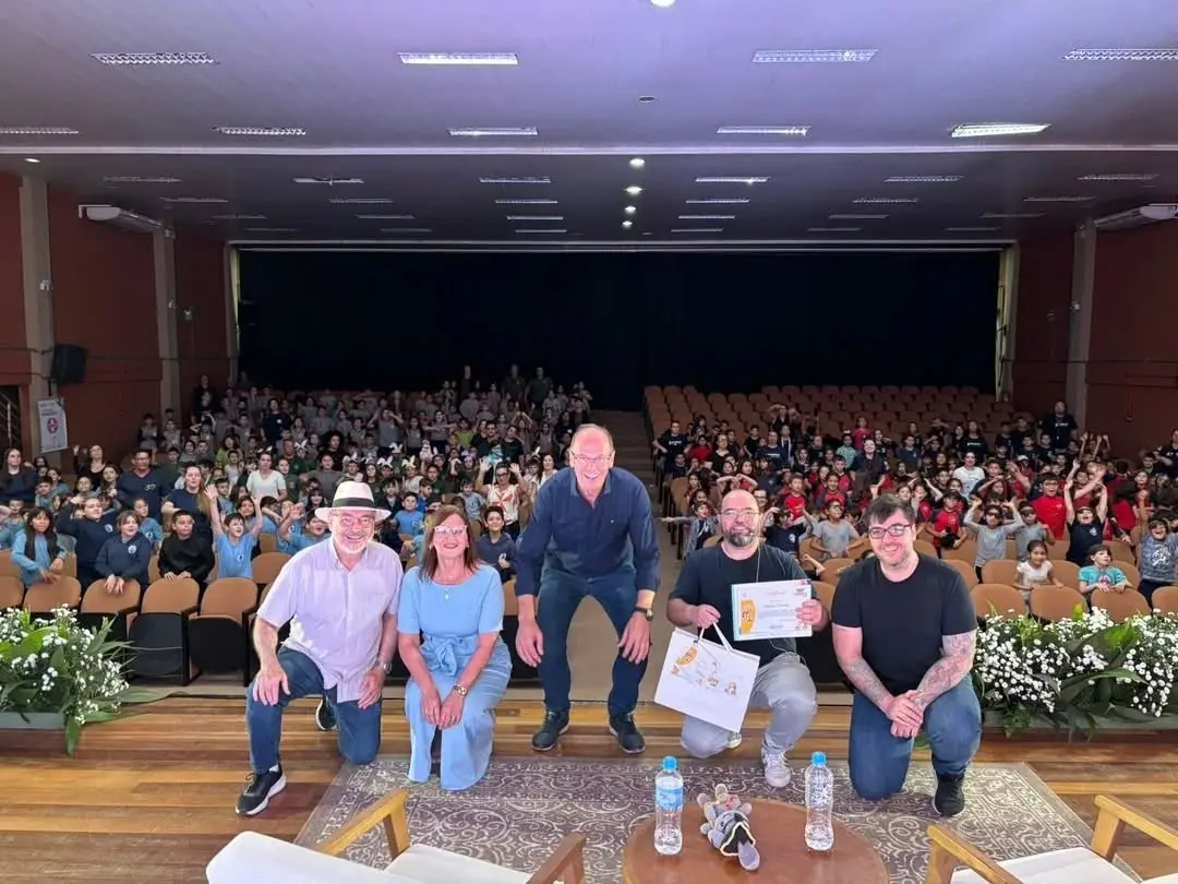 Torres Incentiva a Leitura com o Projeto Autor Presente 2025