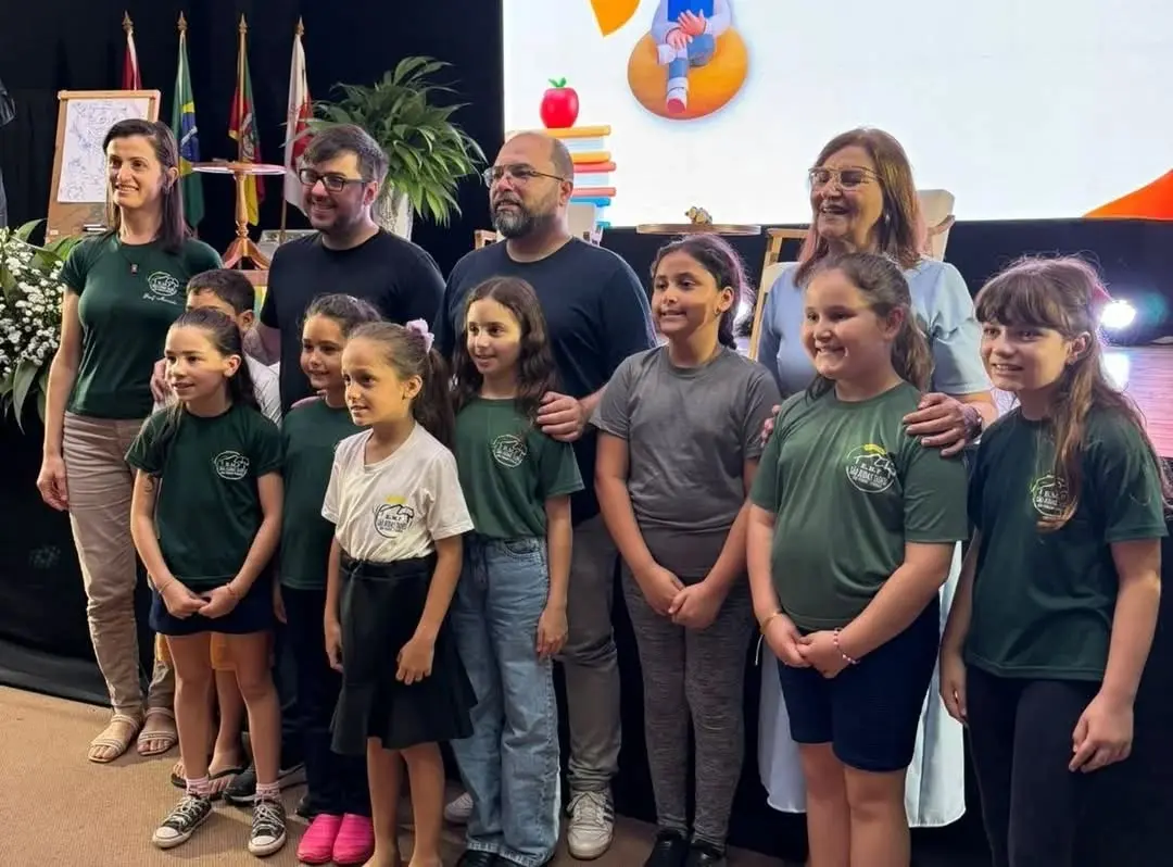 Torres Incentiva a Leitura com o Projeto Autor Presente 2025