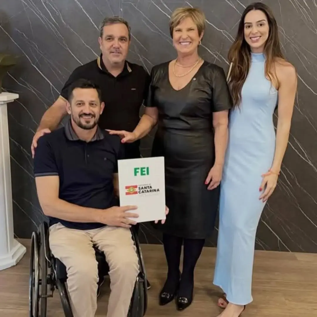 Santa Rosa do Sul: Projeto 'Vida em Movimento' Garante Saúde e Transporte para Idosos