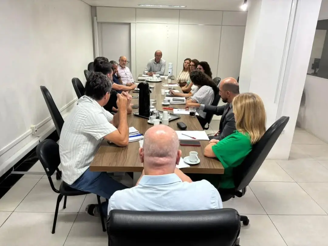 Prefeitura de Torres Alinha Ações para 2026 em Reunião Estratégica