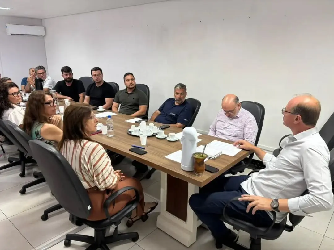 Prefeitura de Torres Alinha Ações para 2026 em Reunião Estratégica