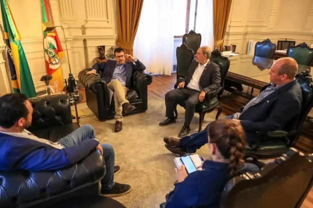 Mampituba busca recursos e parcerias para desenvolvimento em reunião na Casa Civil